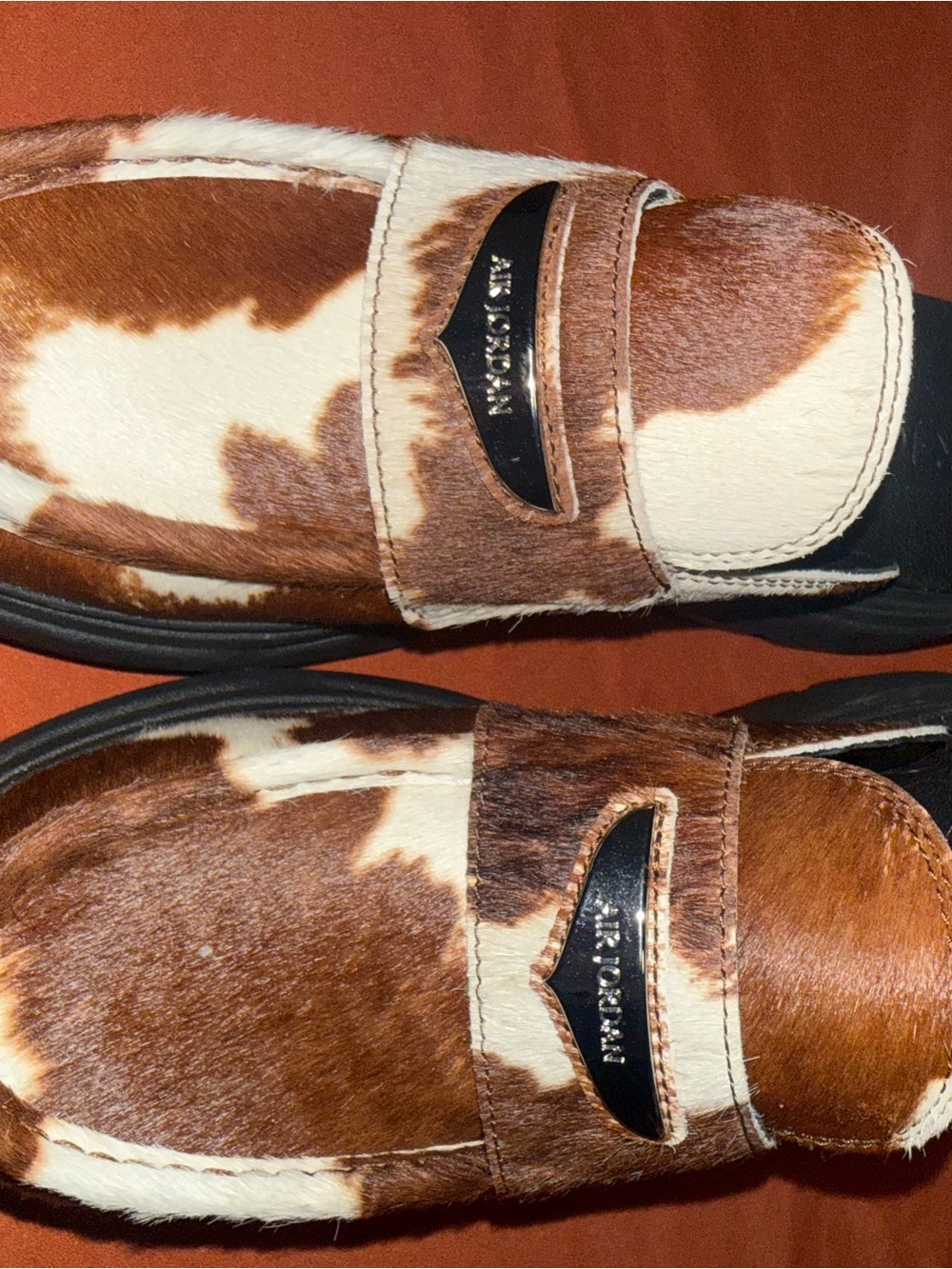 Nike Brown & White Cowhide Slip-On Mules - Picture 1 of 2